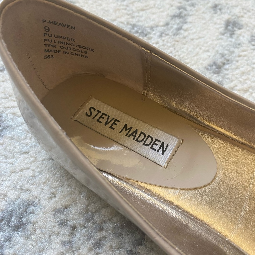 Steve Madden Women's Nude Flats - Picture 6 of 9